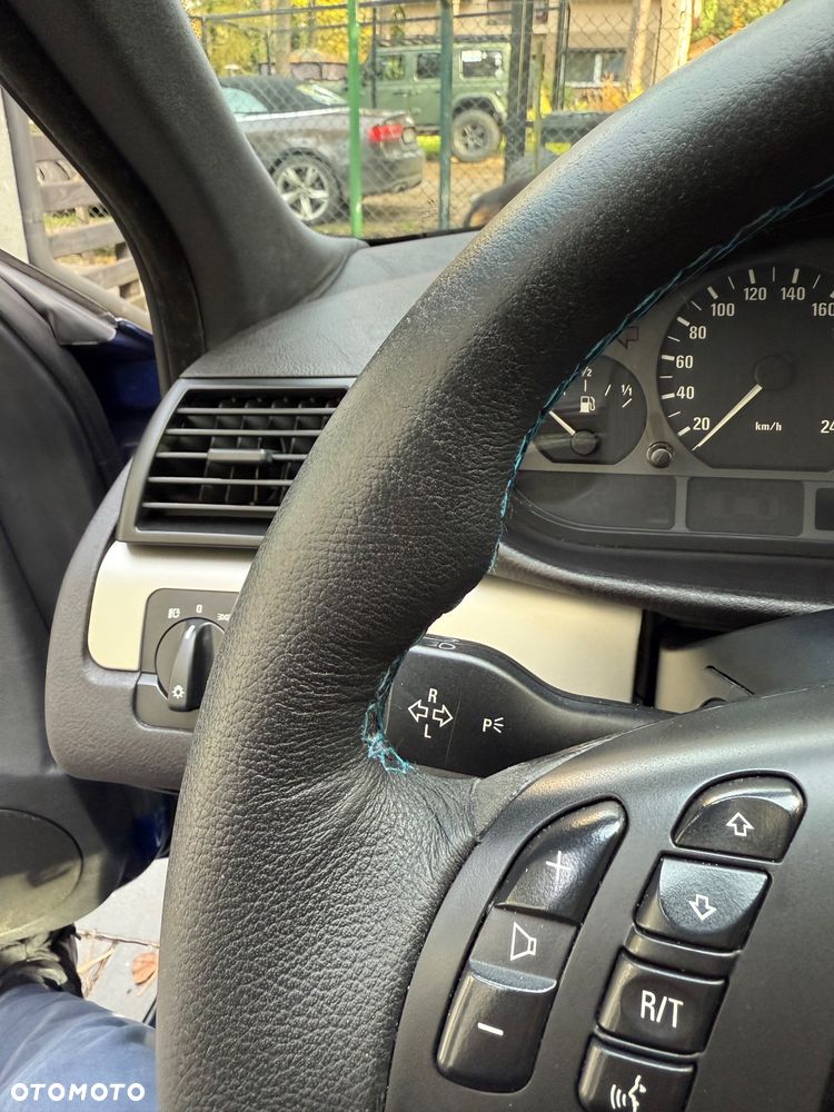 BMW Seria 3 318i - 29