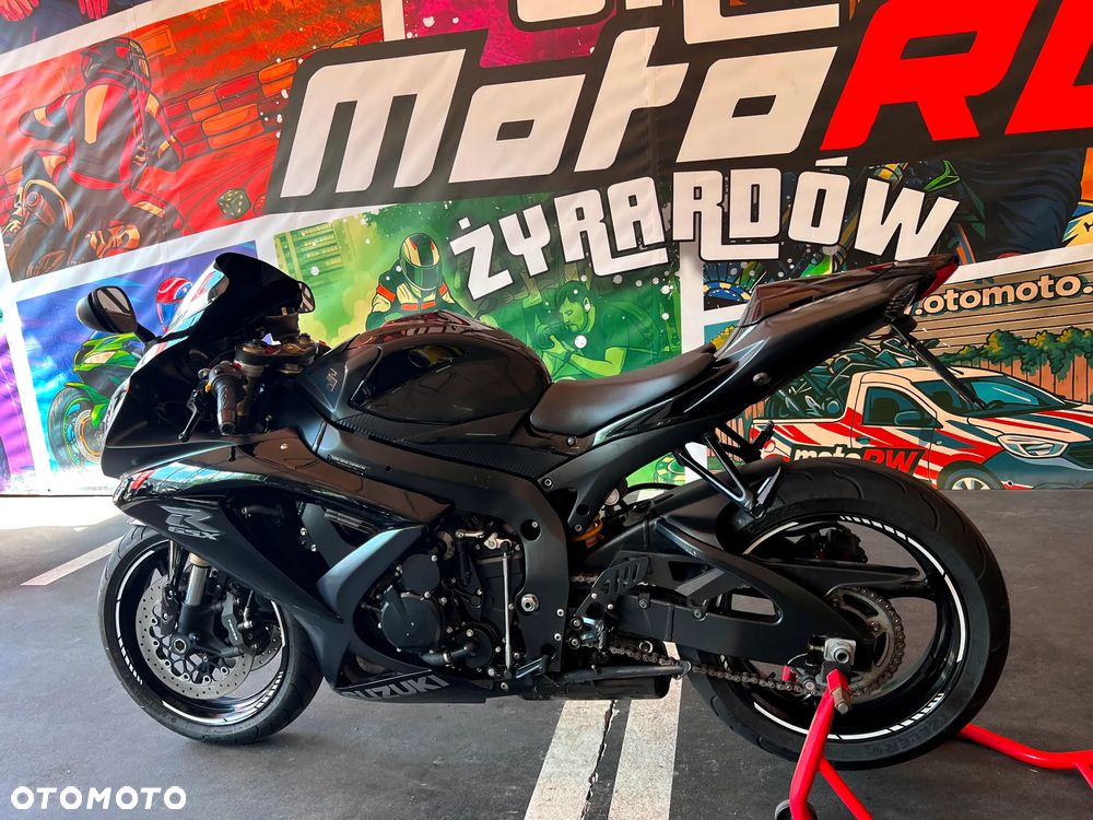 Suzuki GSX-R - 15