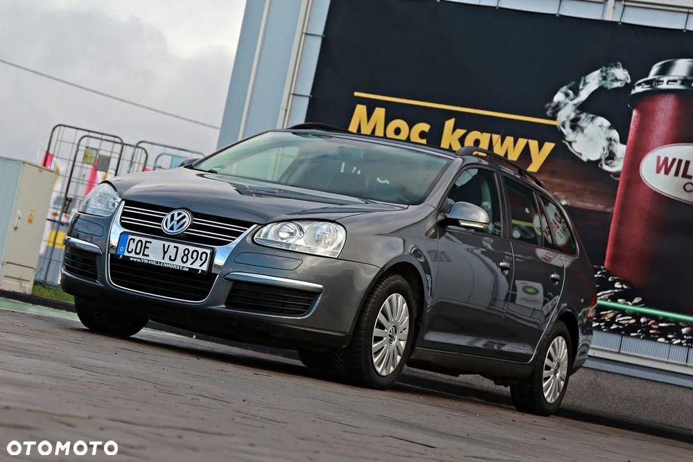 Volkswagen Golf - 2