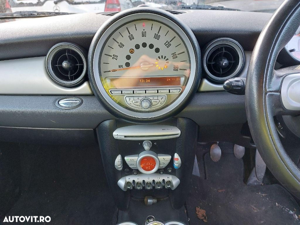 Far stanga Mini Cooper 2010 HATCHBACK 1.6 i - 9