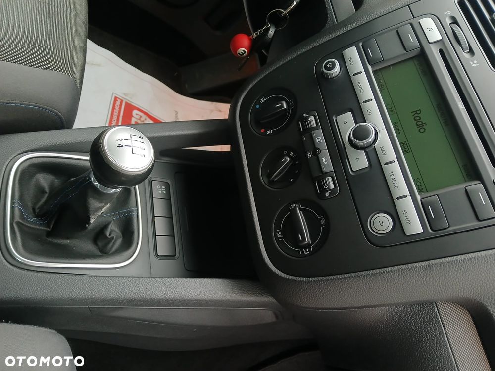 Volkswagen Golf - 23