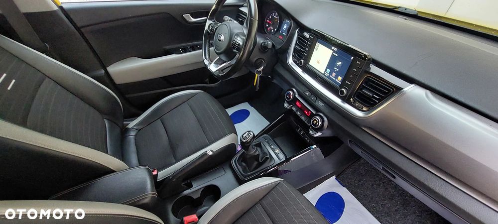 Kia Stonic 1.0 T-GDI 120 Vision - 27