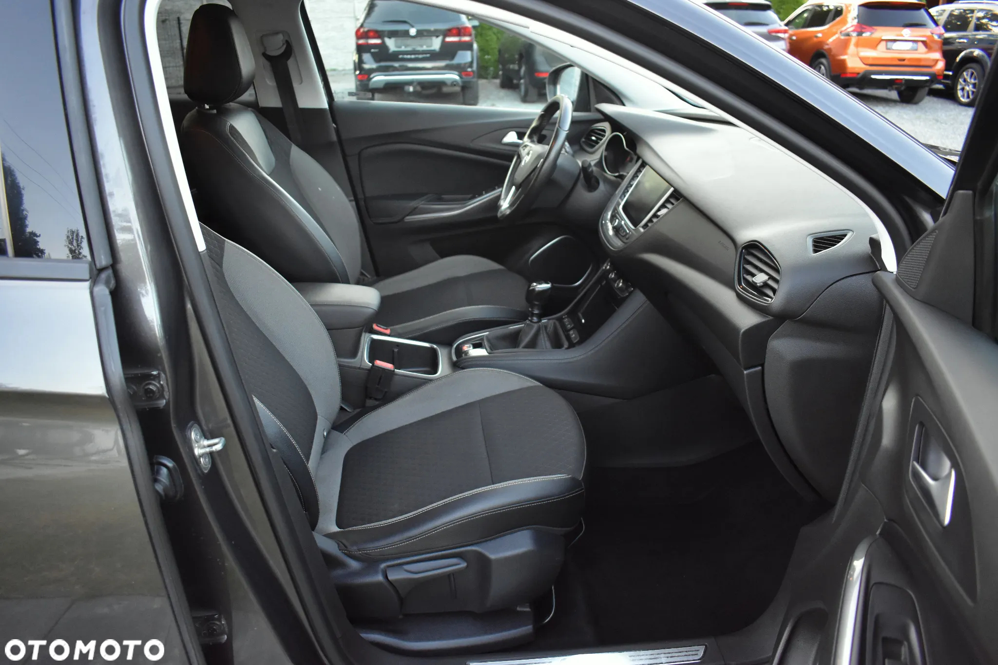 Opel Grandland X 1.6 D Start/Stop INNOVATION - 33
