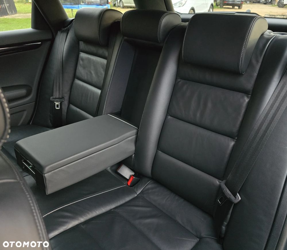 Audi A4 Avant 2.0 TDI DPF - 25