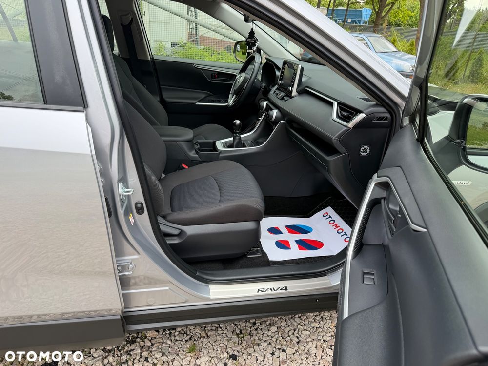 Toyota RAV4 2.0 Comfort 4x2 - 15