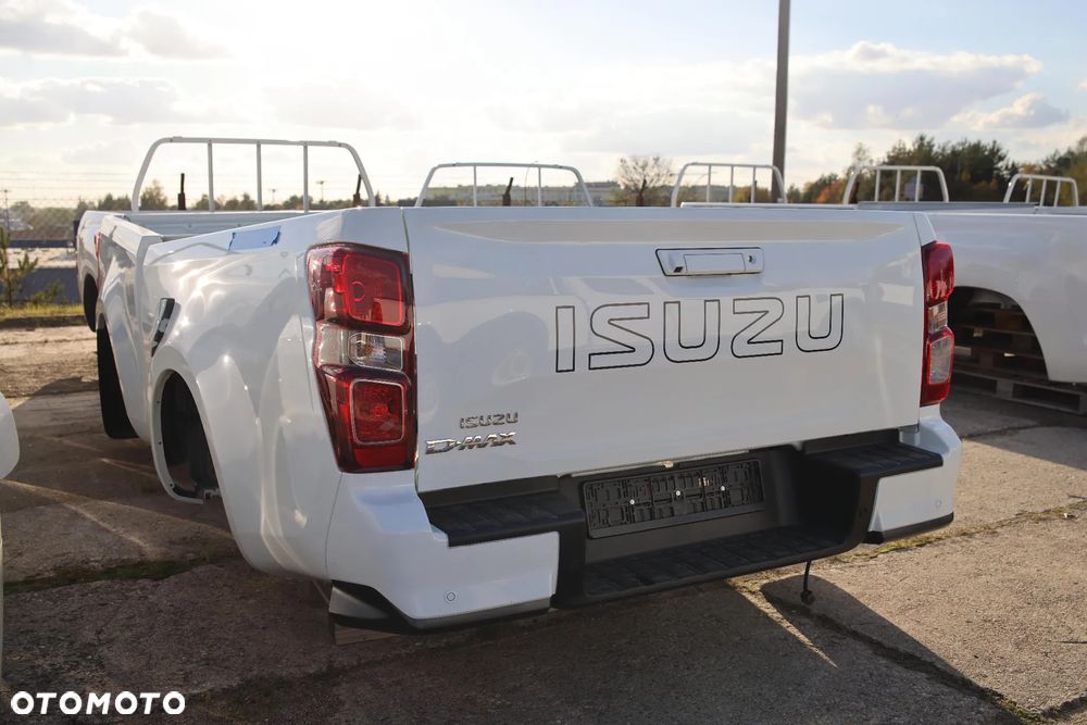 Paka bagażnika NOWA (z demontażu) HILUX / RANGER / D-MAX - FV - 9