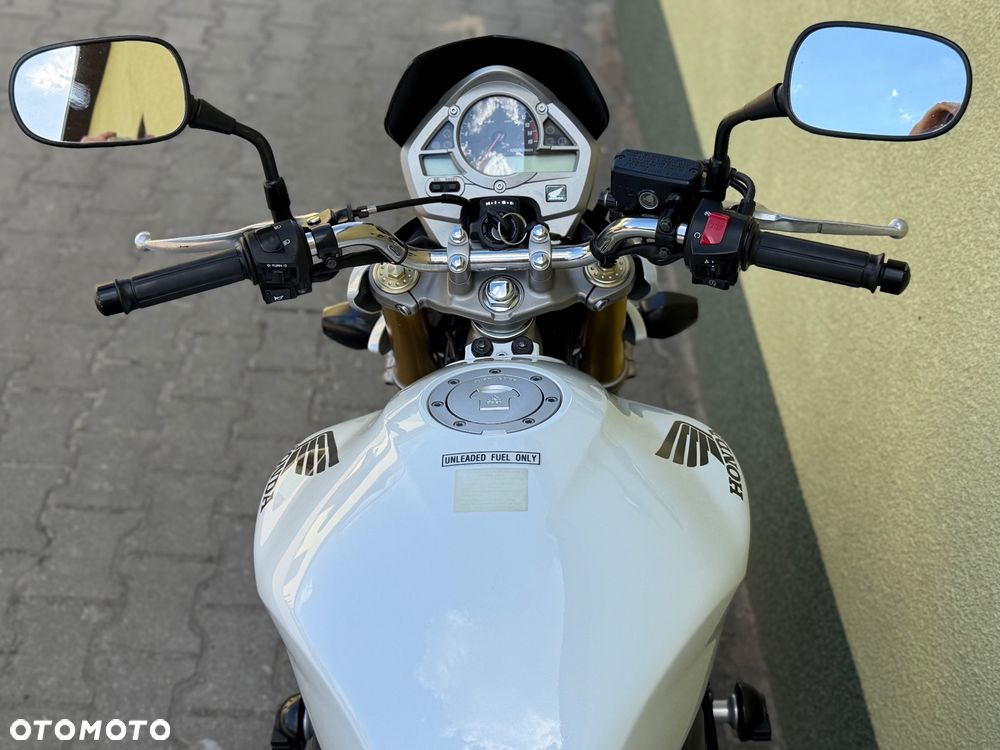 Honda Hornet - 34