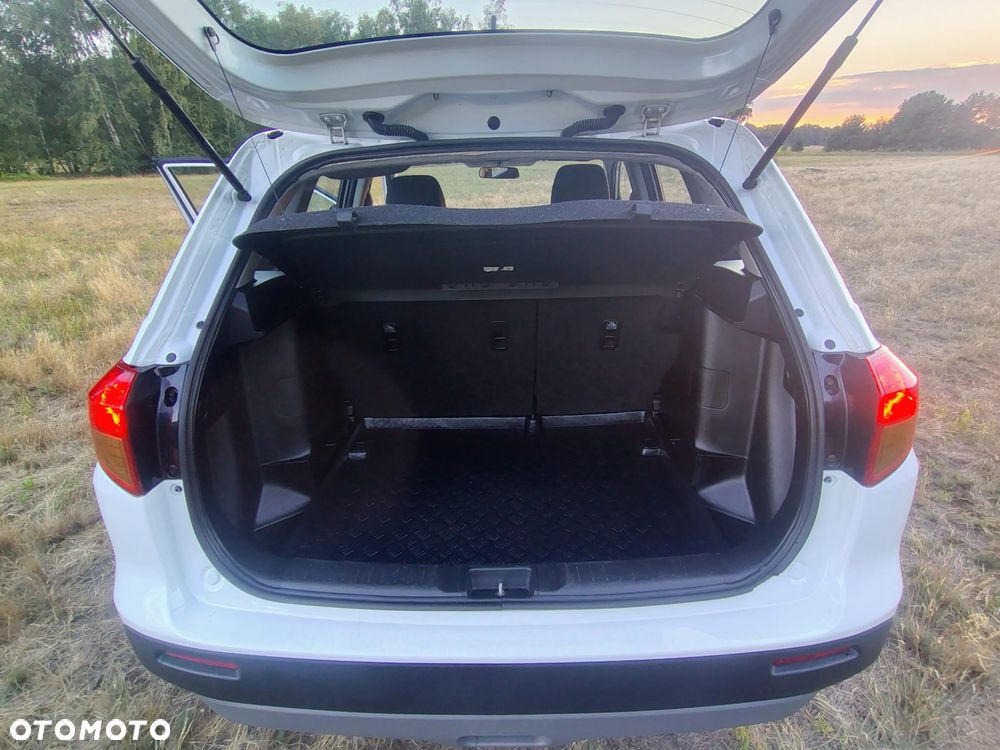 Suzuki Vitara 1.6 Comfort 2WD - 17