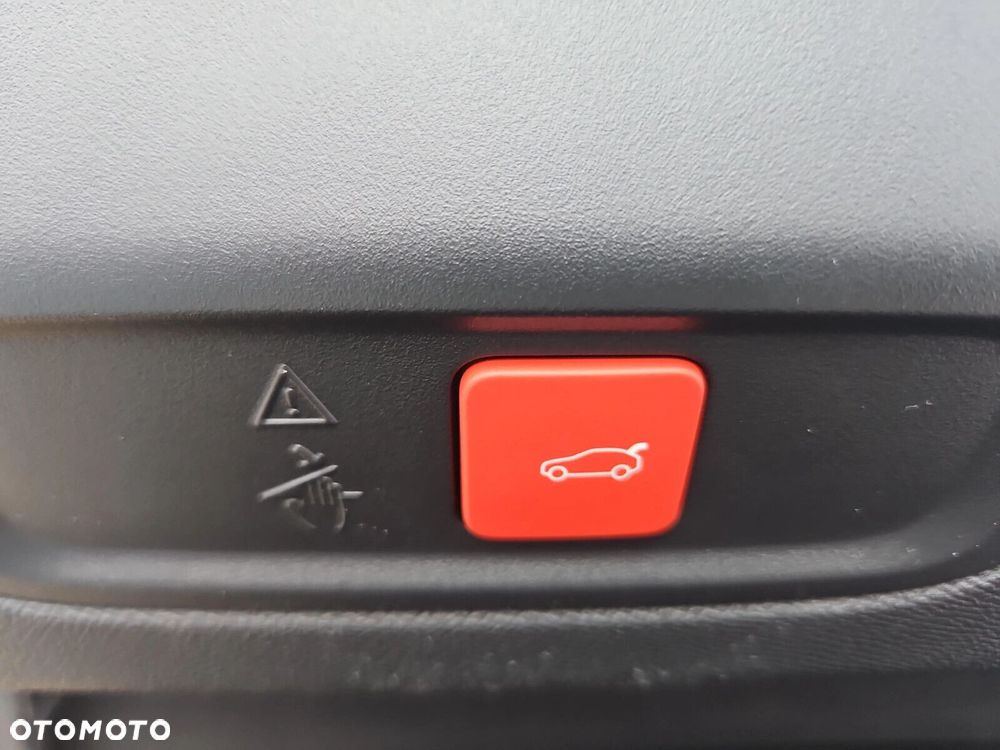 Peugeot 408 1.2 PureTech mHEV GT Exclusive S&S e-DCS6 - 13