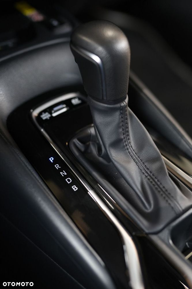 Toyota Corolla 1.8 Hybrid Comfort - 22