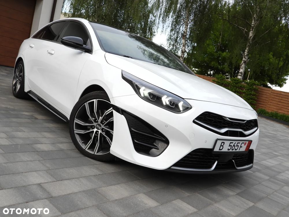 Kia ProCeed 1.5 T-GDI DCT7 OPF GT LINE - 4
