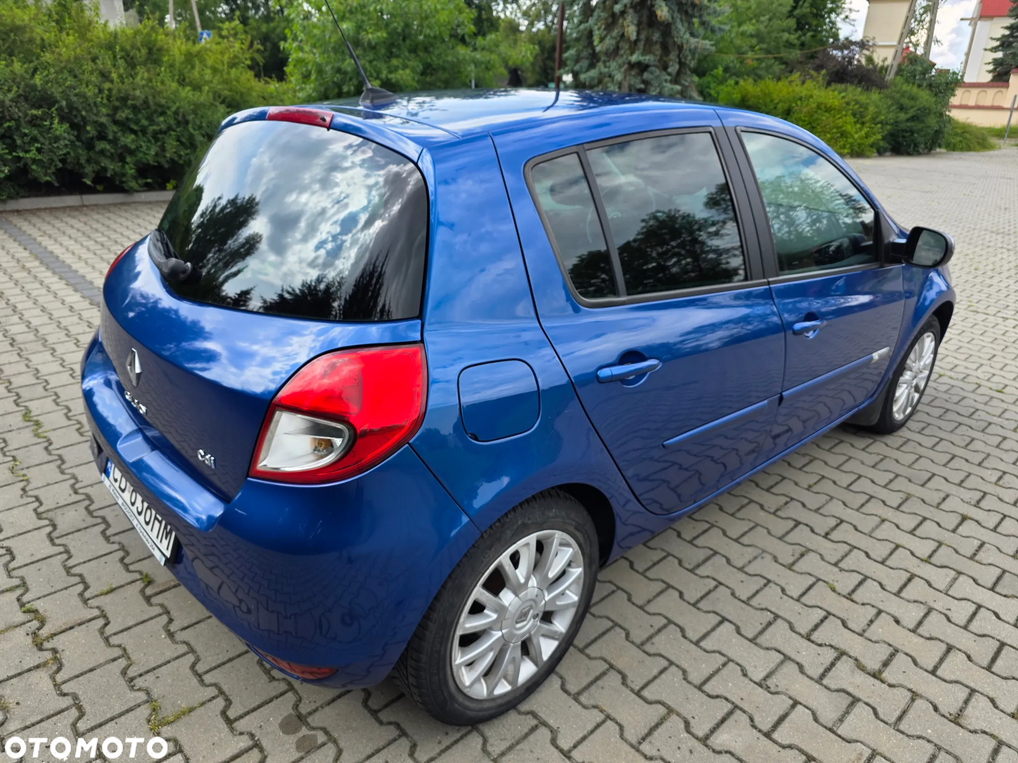 Renault Clio 1.5 dCi 90 FAP TomTom Edition - 7