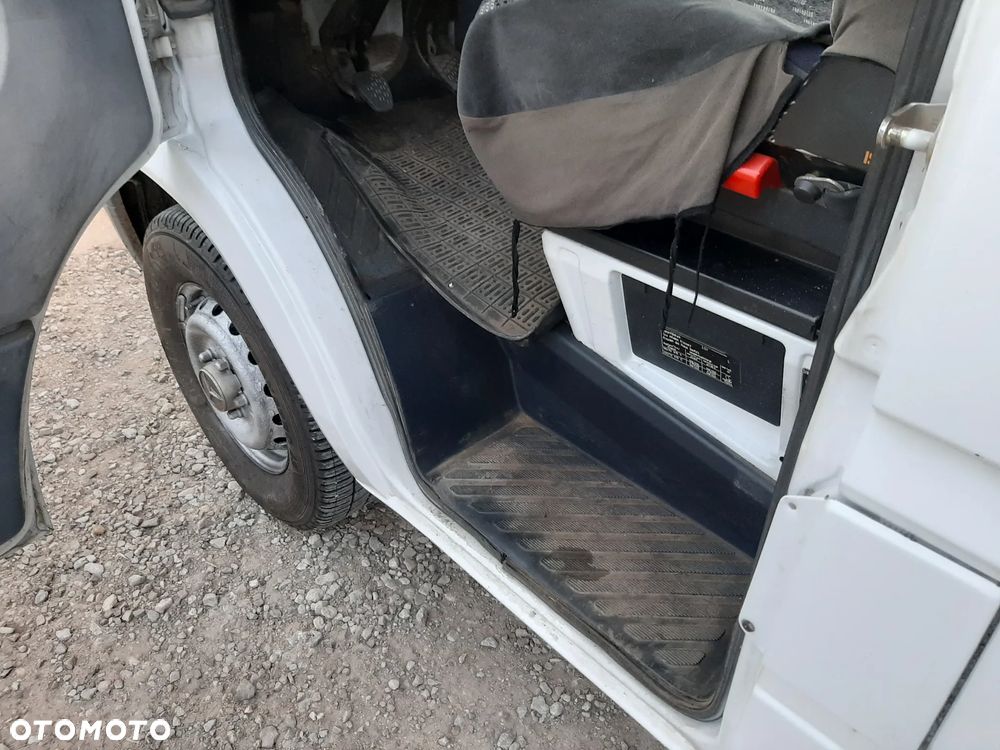 Mercedes-Benz Sprinter 321 D - 15