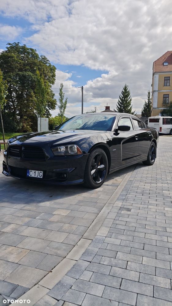 Dodge Charger 5.7 V8 RT - 10