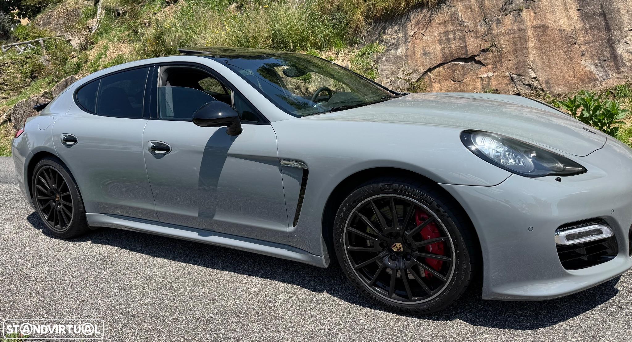 Porsche Panamera 4 GTS PDK - 12