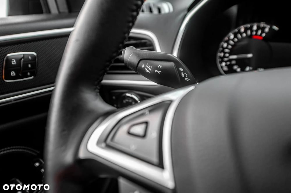 Ford S-Max 2.0 TDCi Allrad Titanium - 39