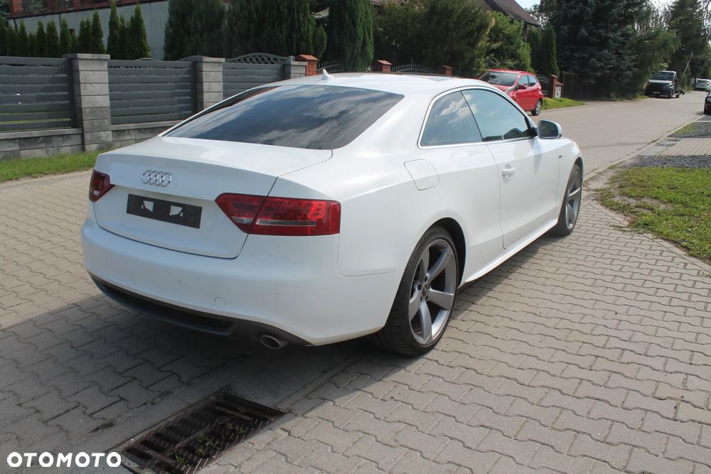 Audi A5 Coupé 3.0 TDI DPF quattro S tronic - 5