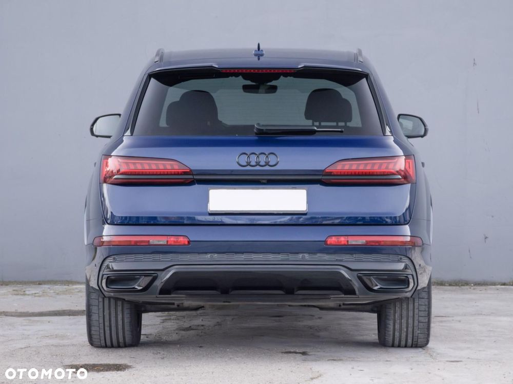 Audi Q7 - 7