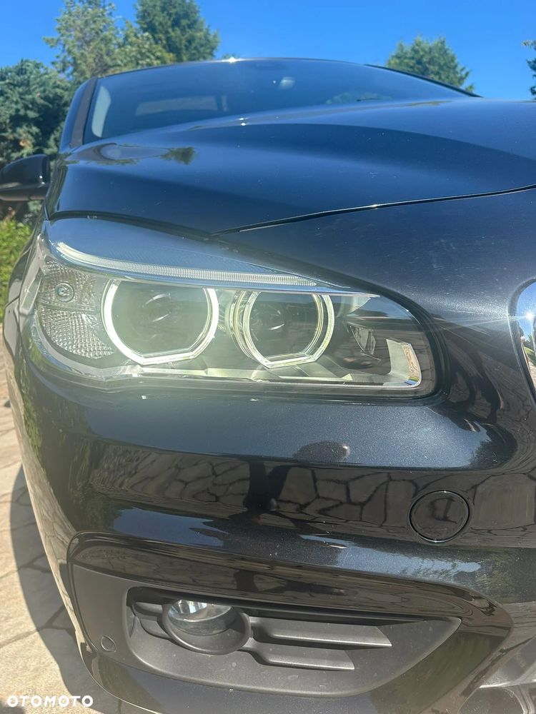 BMW Seria 2 218d - 18
