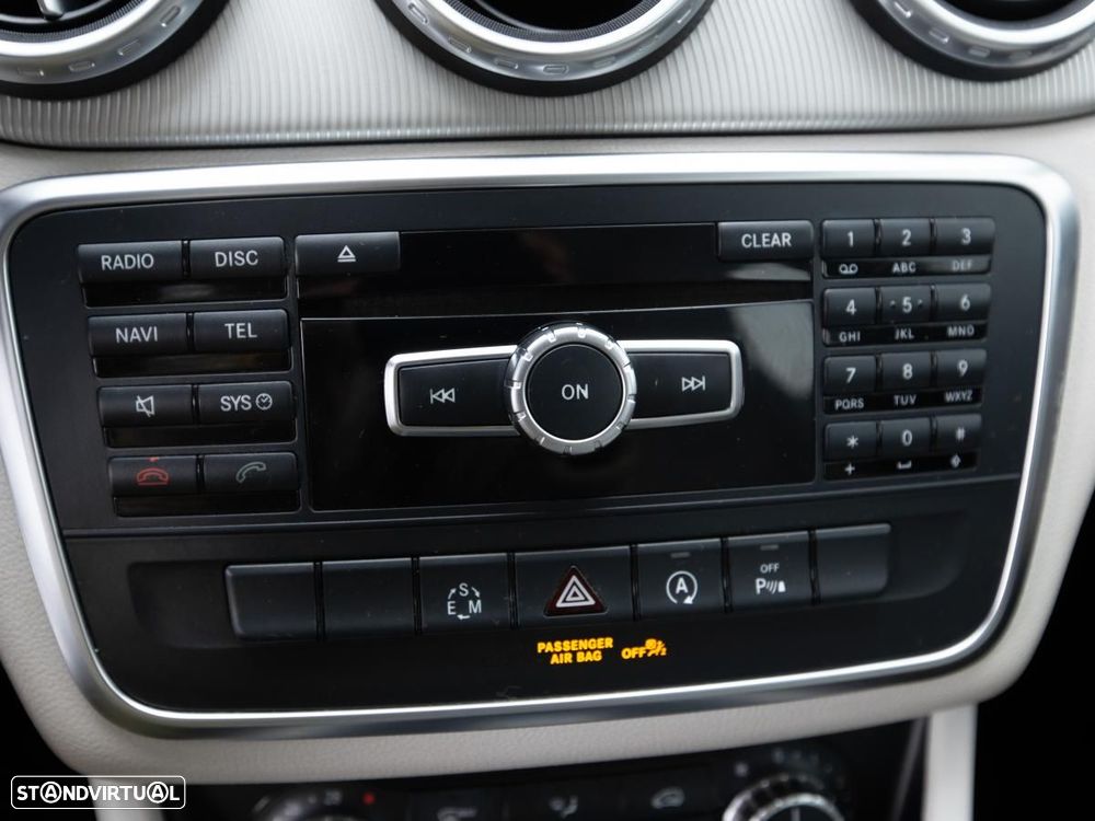 Mercedes-Benz GLA 200 - 15