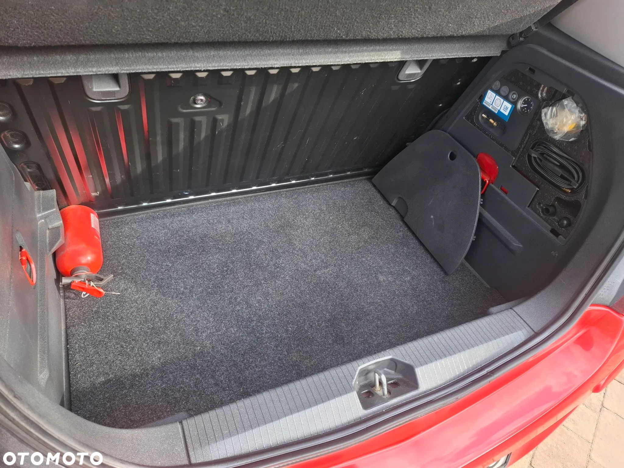 Opel Corsa 1.2 16V Color Edition - 1