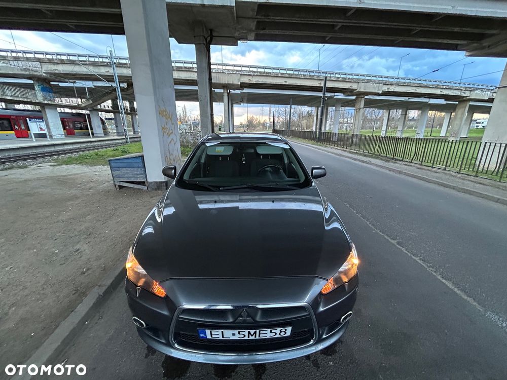 Mitsubishi Lancer 1.6 Inform - 6