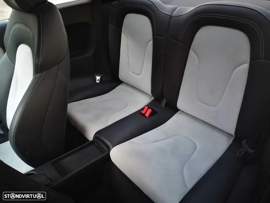 Audi TT Coupé 2.0 TDI quattro Limited Edition - 8