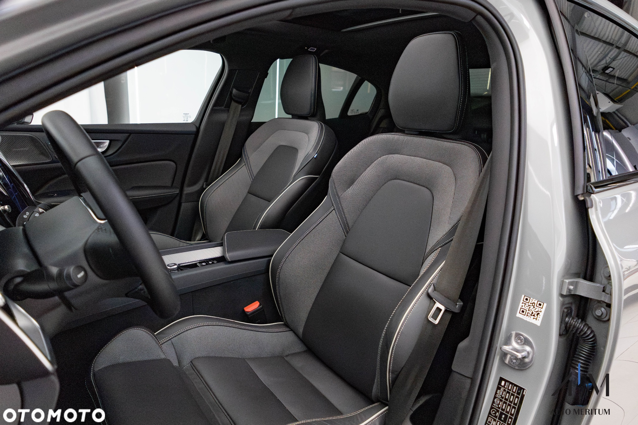 Volvo S60 B5 B AWD Ultimate Dark - 10