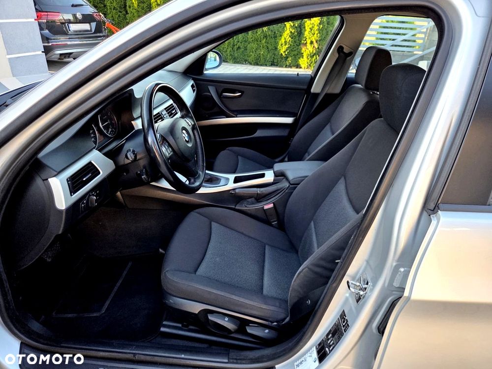 BMW Seria 3 - 14