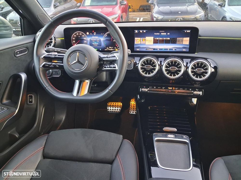 Mercedes-Benz A 250 - 16