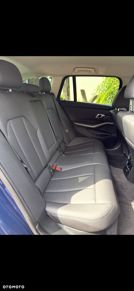 BMW Seria 3 - 23