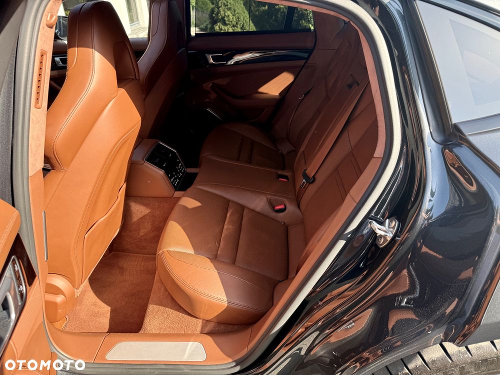 Porsche Panamera Turbo S - 30