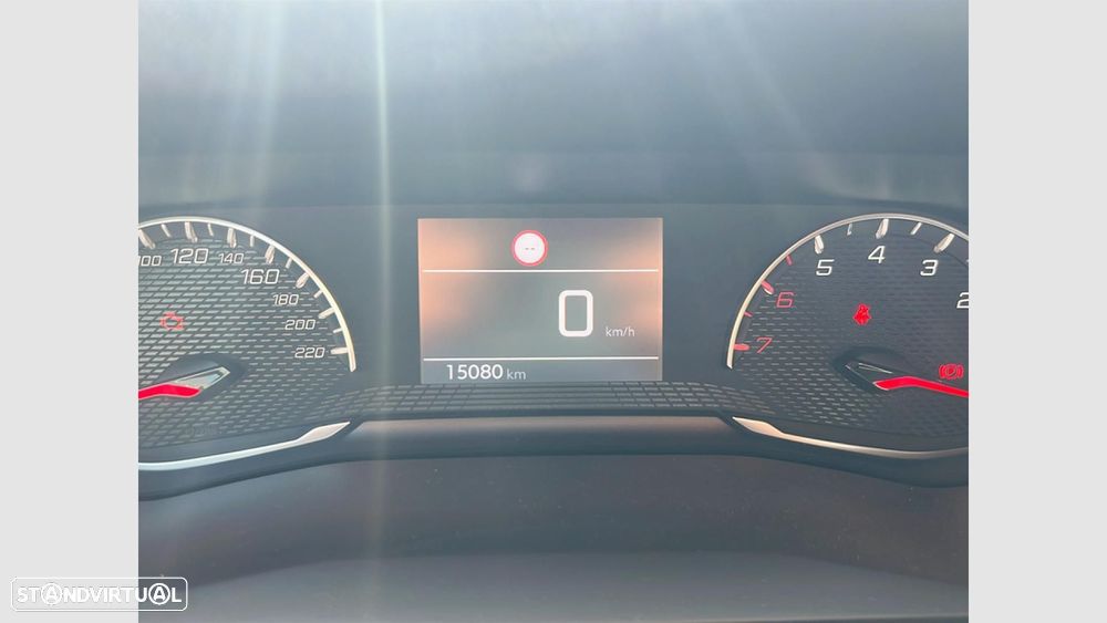Peugeot 2008 1.2 PureTech Style - 15