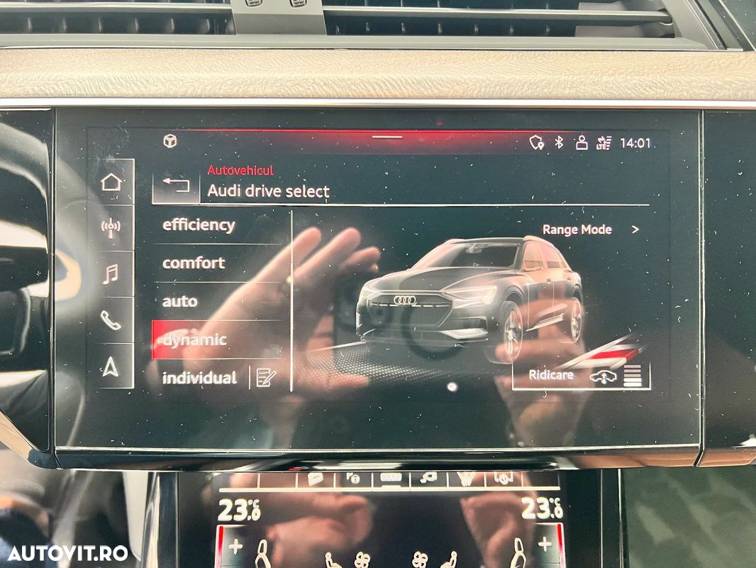 Audi Q8 - 18