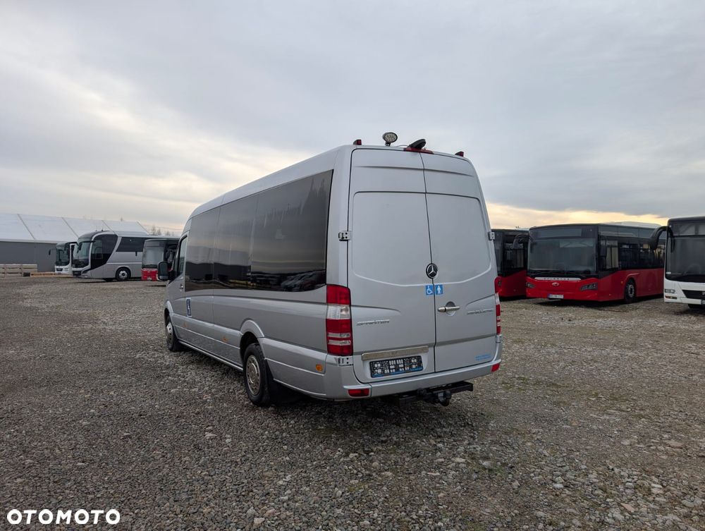 Mercedes-Benz Sprinter 519 - 8
