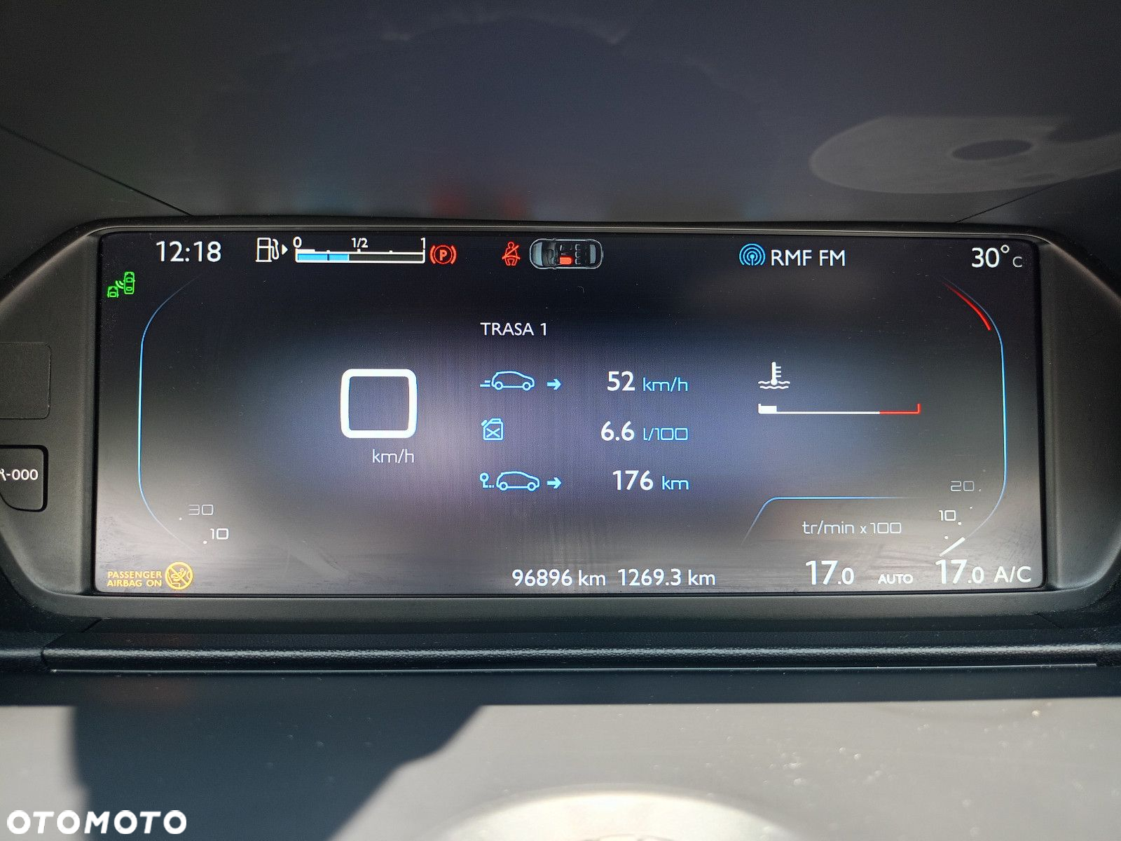 Citroën C4 Picasso - 11
