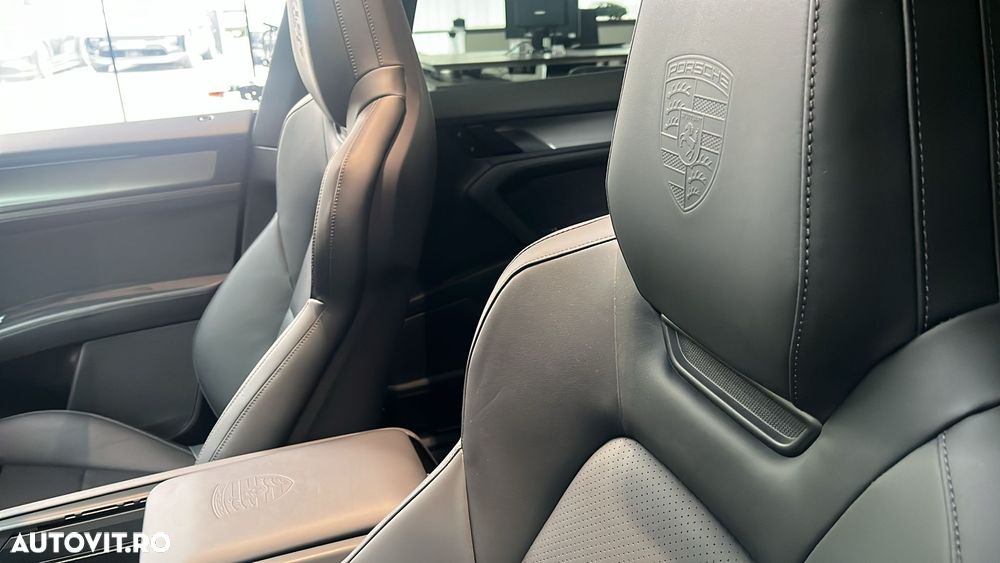 Porsche Cayenne - 7
