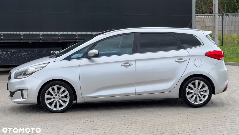 Kia Carens 1.7 CRDi 136 Fifa World Cup Edition - 4