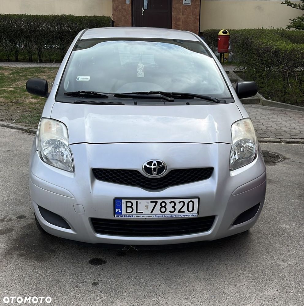 Toyota Yaris 1.33 Luna - 2