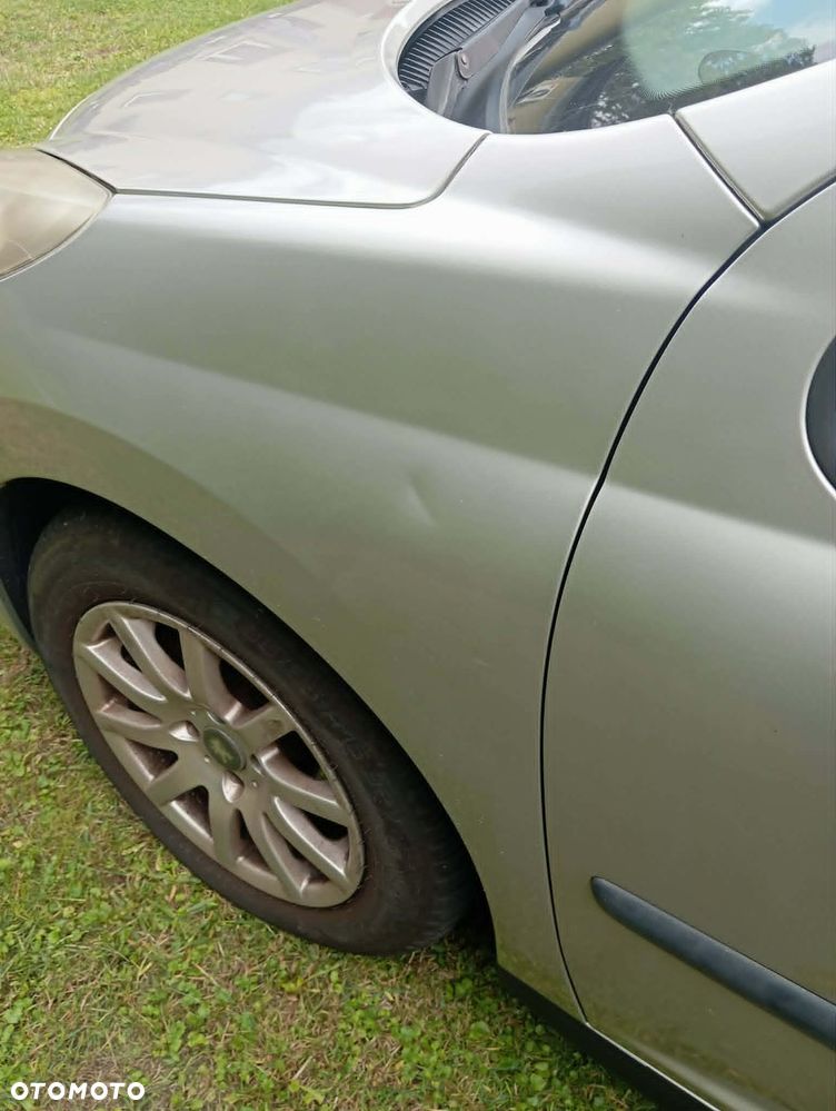 Peugeot 207 1.4 16V Presence - 7