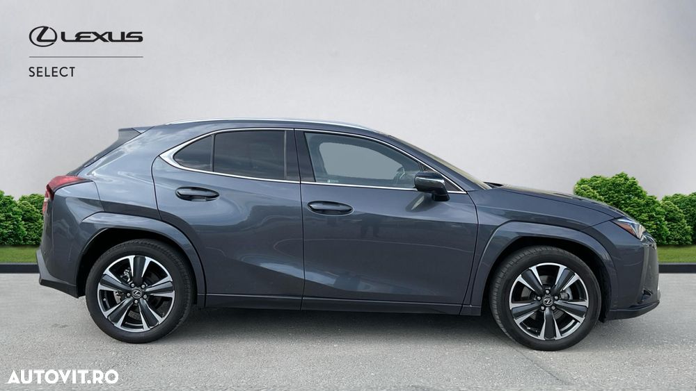 Lexus UX 250h (E-FOUR) Luxury Line - 6