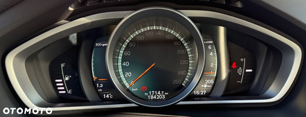 Volvo V40 T3 Drive-E Momentum - 25