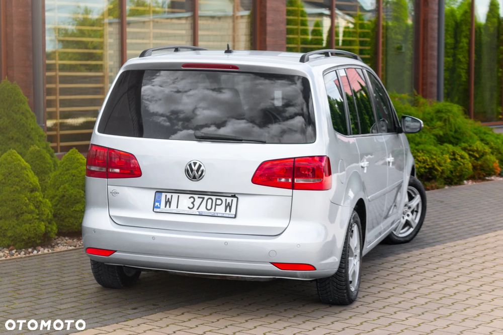 Volkswagen Touran - 5