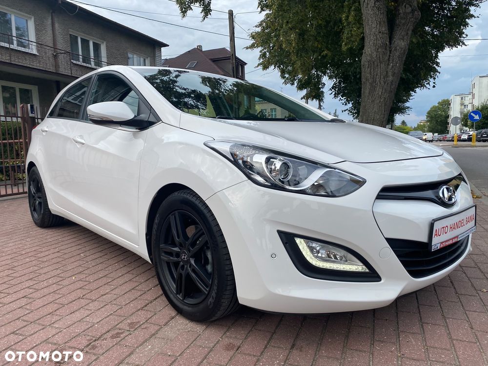 Hyundai i30 1.6 Trend - 13