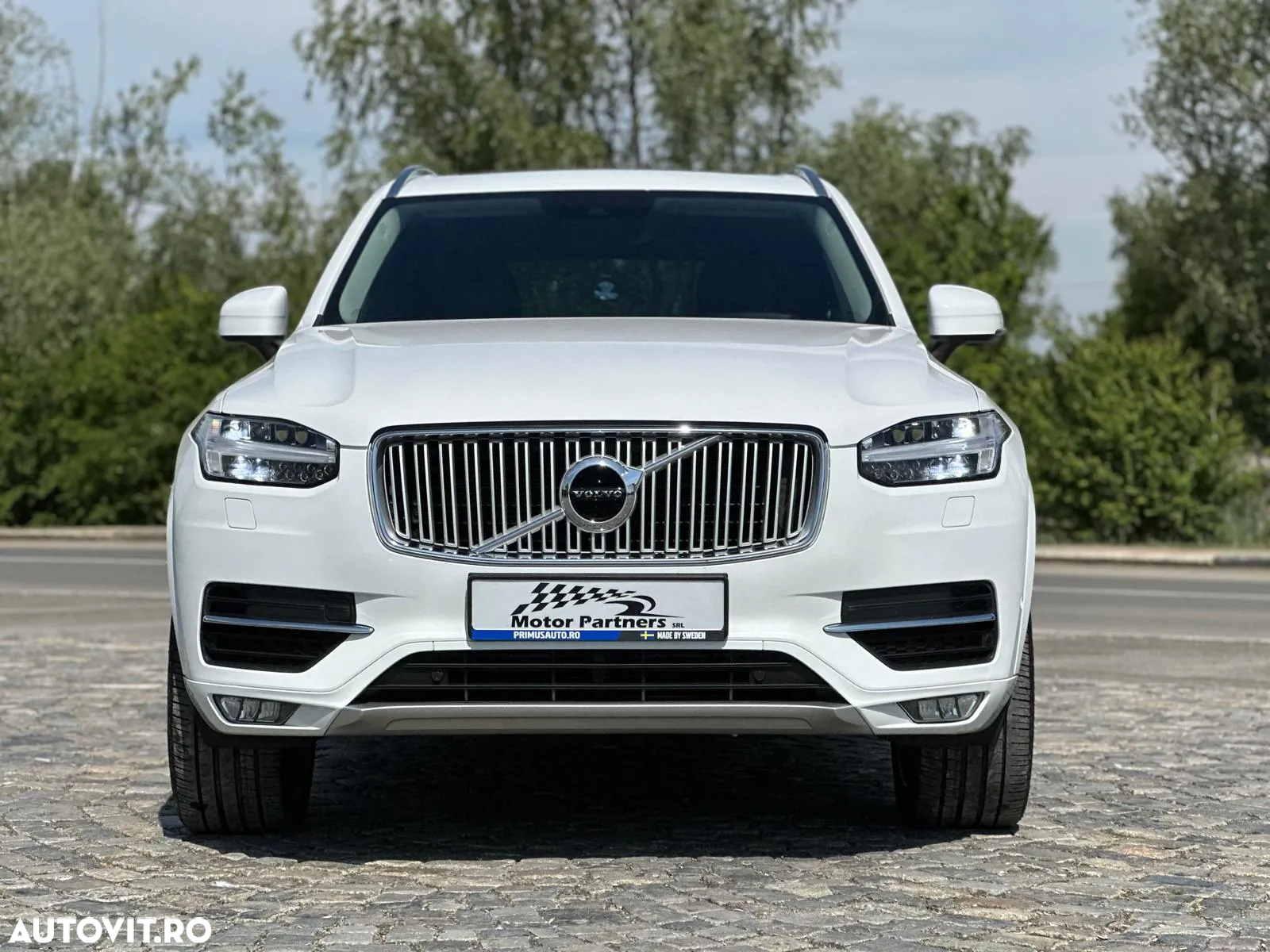 Volvo XC 90 D5 AWD Geartronic Inscription - 3