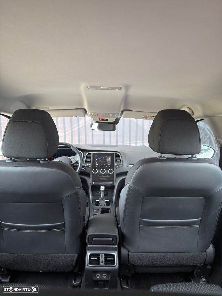 Renault Mégane E-Tech - 11