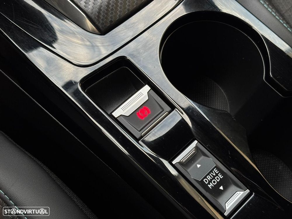 Peugeot 2008 1.2 PureTech Allure EAT8 - 26