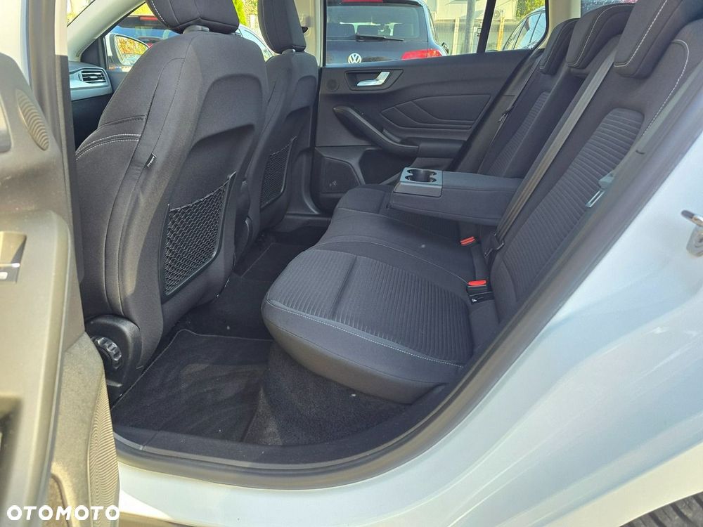 Ford Focus 1.0 EcoBoost STart-Stopp-System TITANIUM - 11
