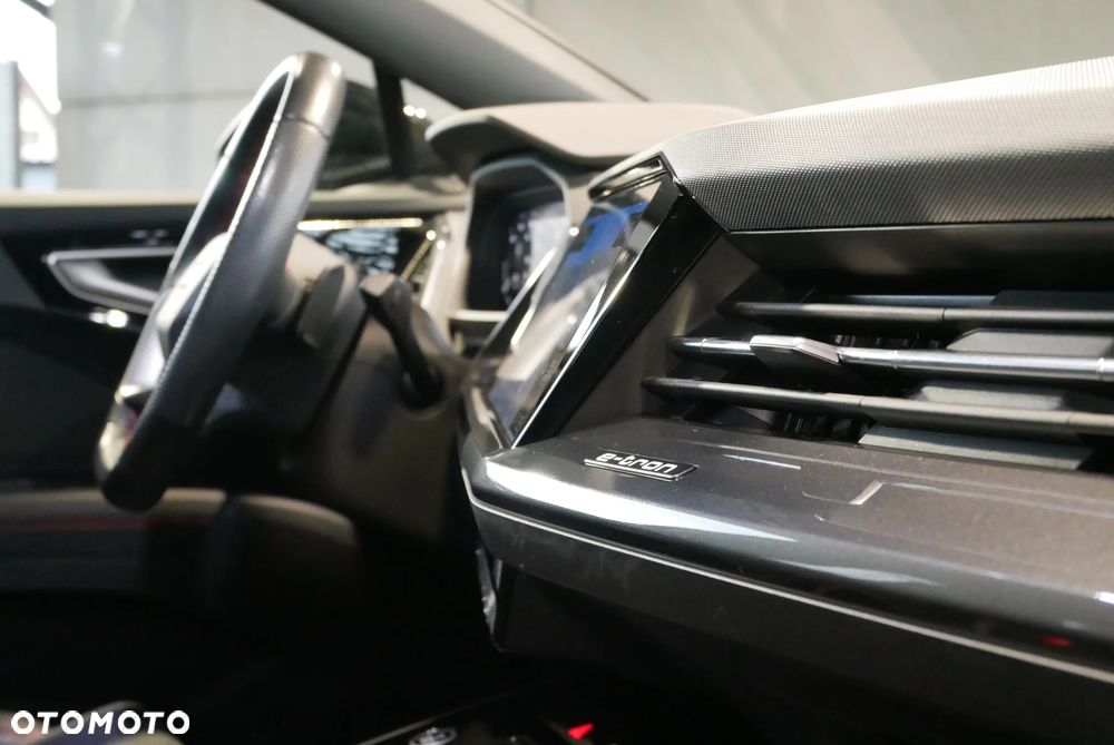 Audi Q4 e-tron 45 - 31