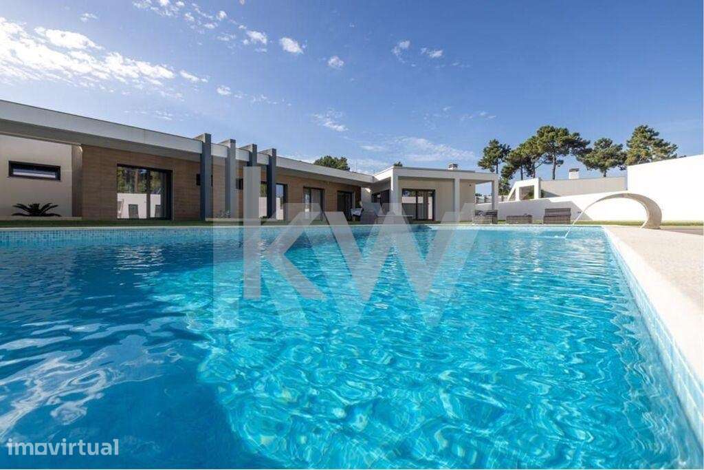 Moradia T5 - piscina- jardim- ginásio- lote  1585m2- furo- perto da - Grande imagem: 4/56